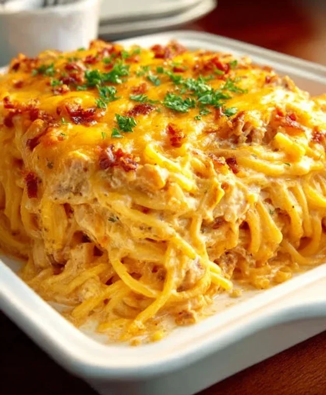 Spicy Southern Cheesy Chicken Spaghetti Casserole